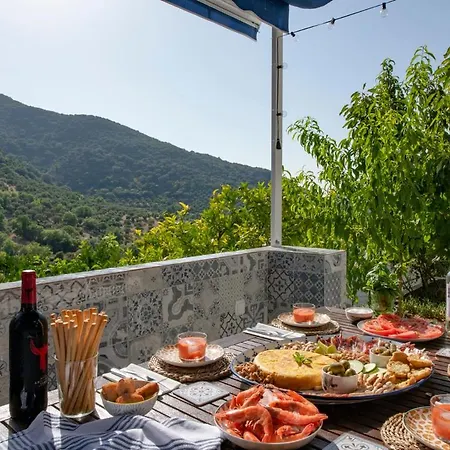 Stunning 4 Bed - Sierra Grazalema Holiday home Benamahoma